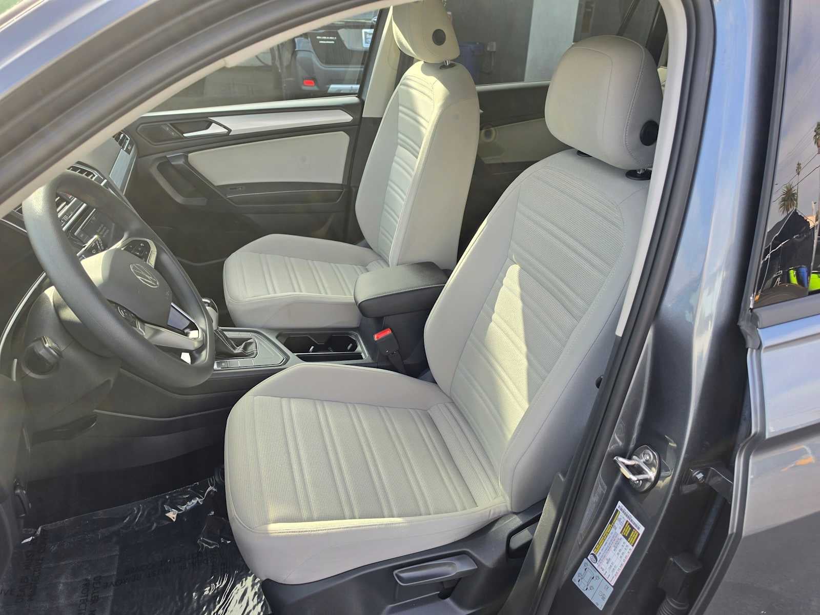 2022 Volkswagen Tiguan S