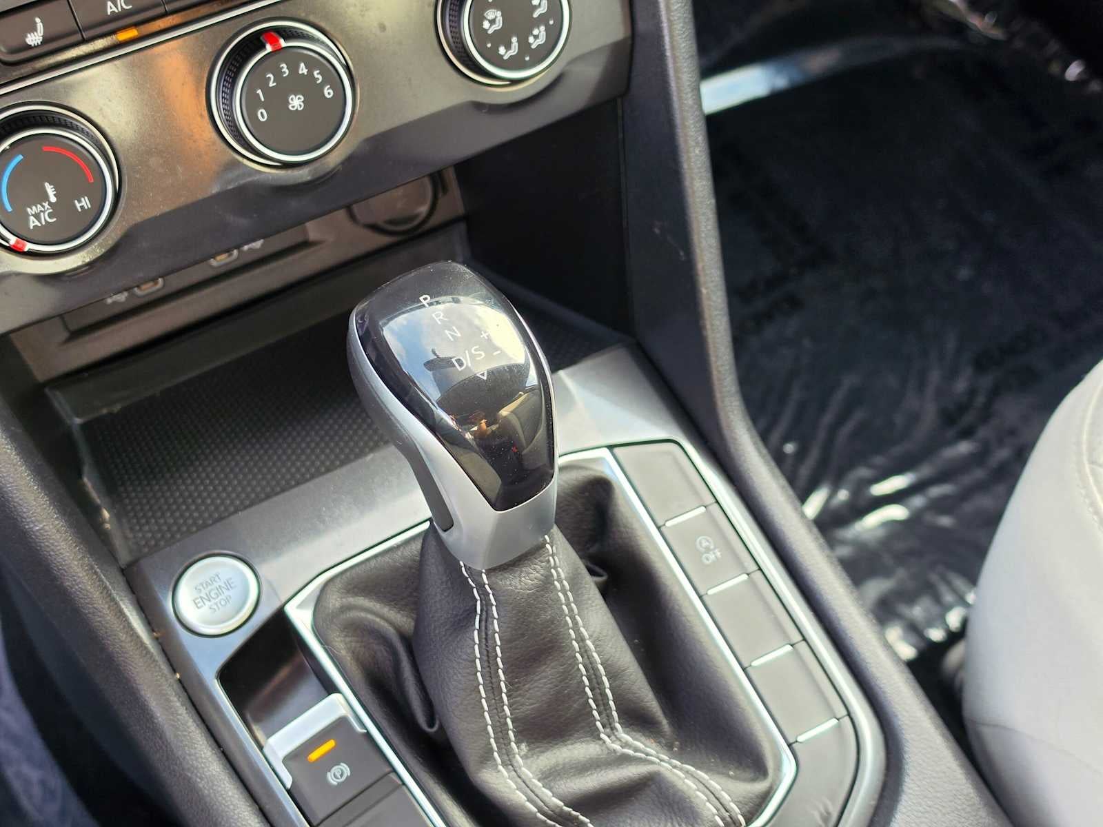 2022 Volkswagen Tiguan S