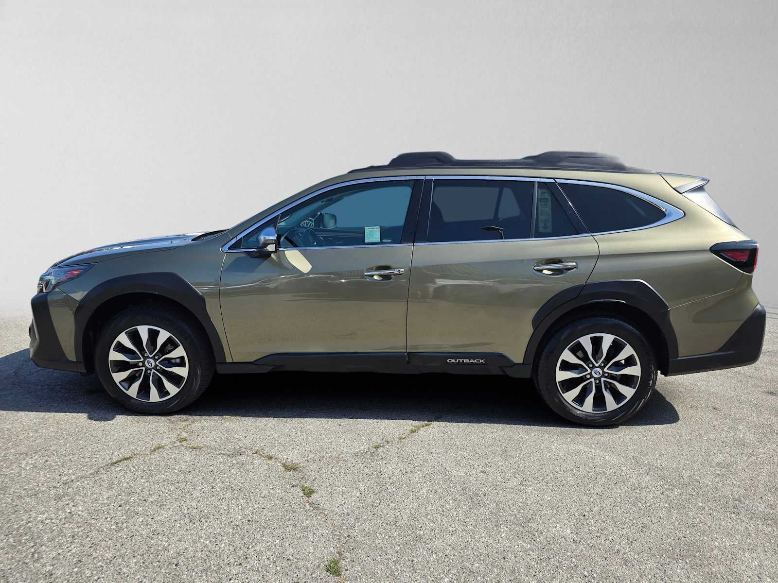 2023 Subaru Outback Touring XT