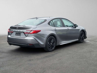 2025 Toyota Camry SE