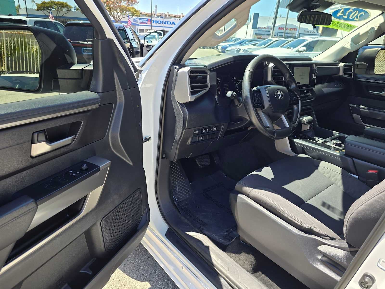 2024 Toyota Tundra SR5