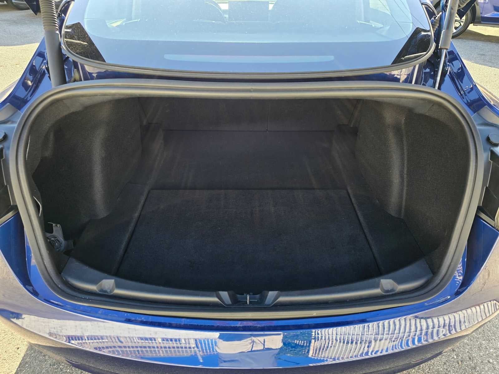 2023 Tesla Model 3 RWD