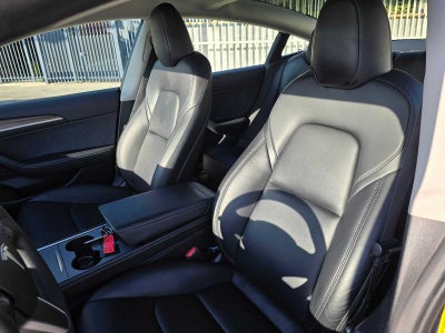 2023 Tesla Model 3 RWD