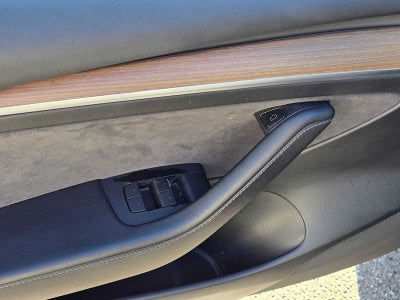 2023 Tesla Model 3 RWD
