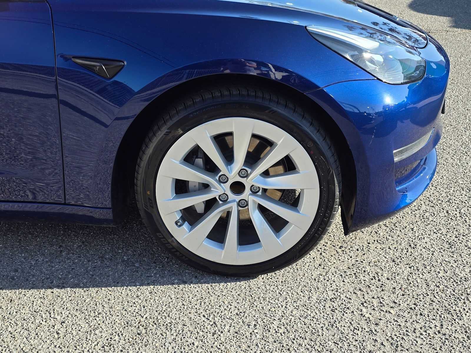 2023 Tesla Model 3 RWD