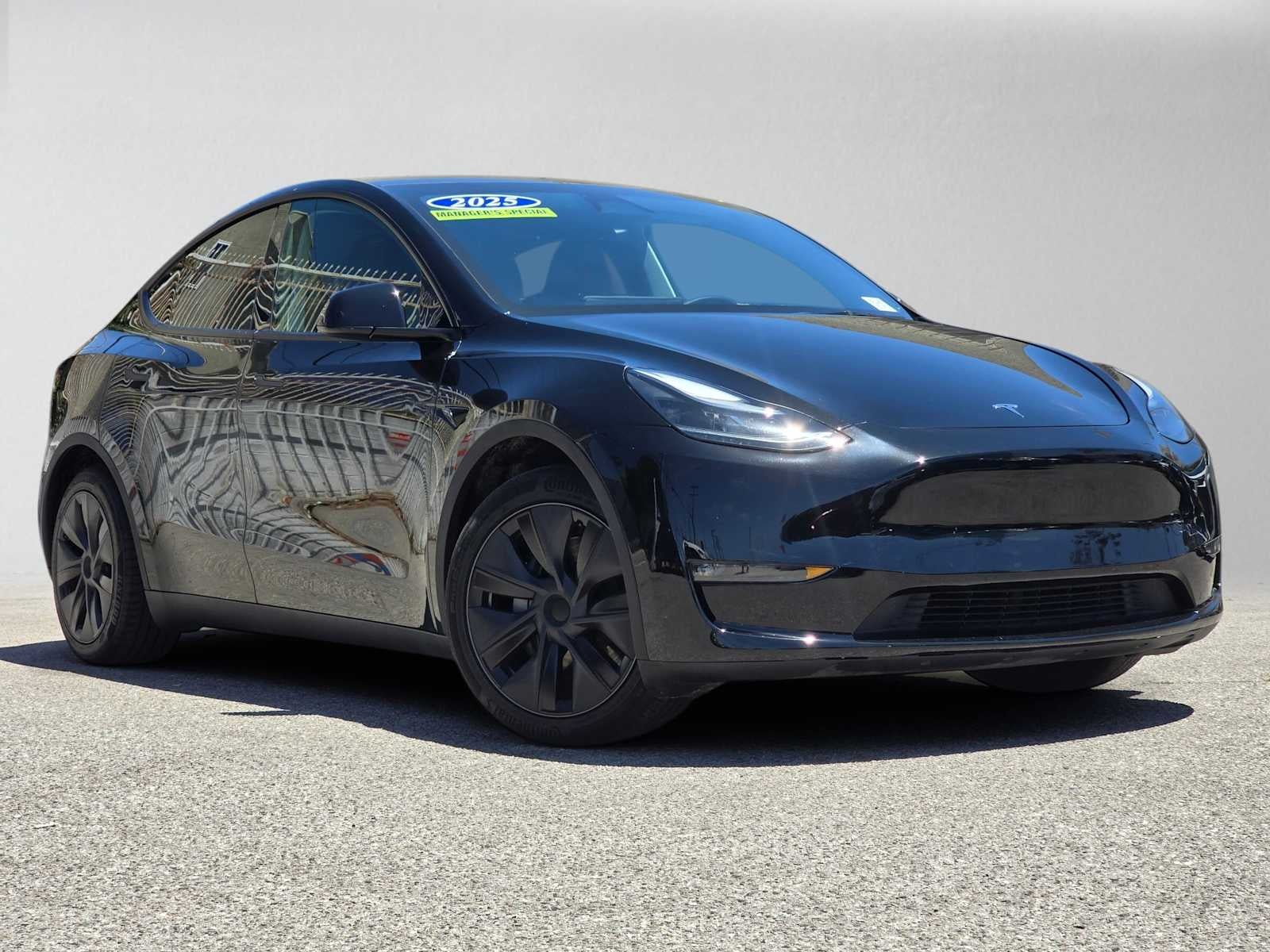 2025 Tesla Model Y Long Range