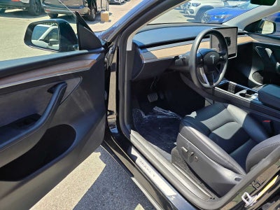 2025 Tesla Model Y Long Range