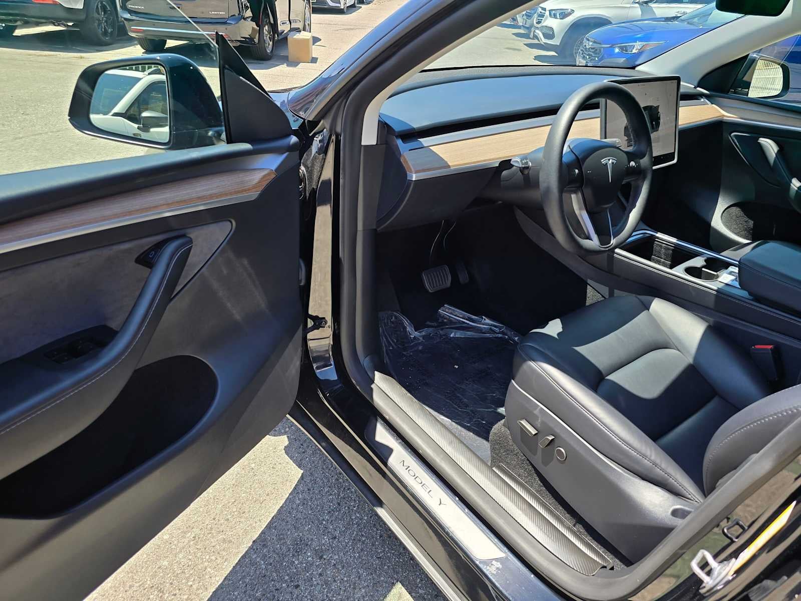 2025 Tesla Model Y Long Range