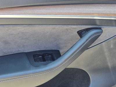 2025 Tesla Model Y Long Range