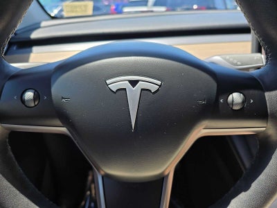 2025 Tesla Model Y Long Range