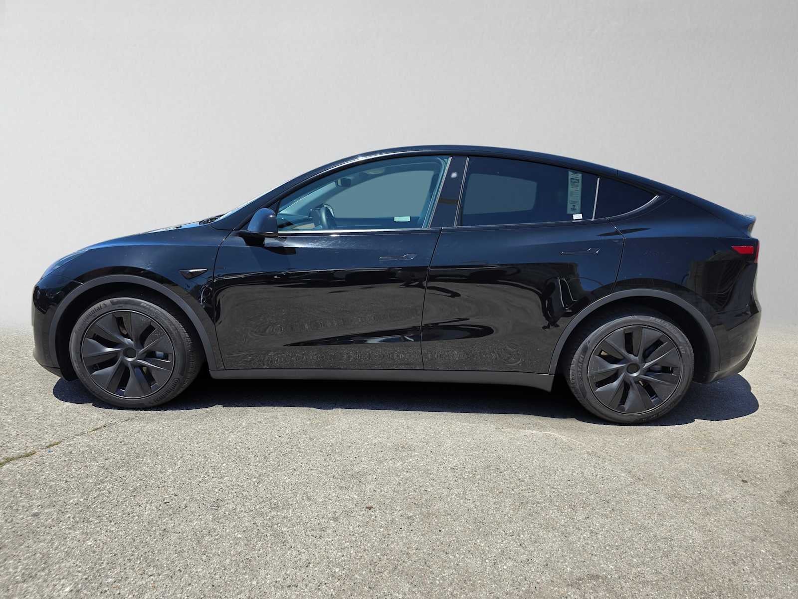 2025 Tesla Model Y Long Range