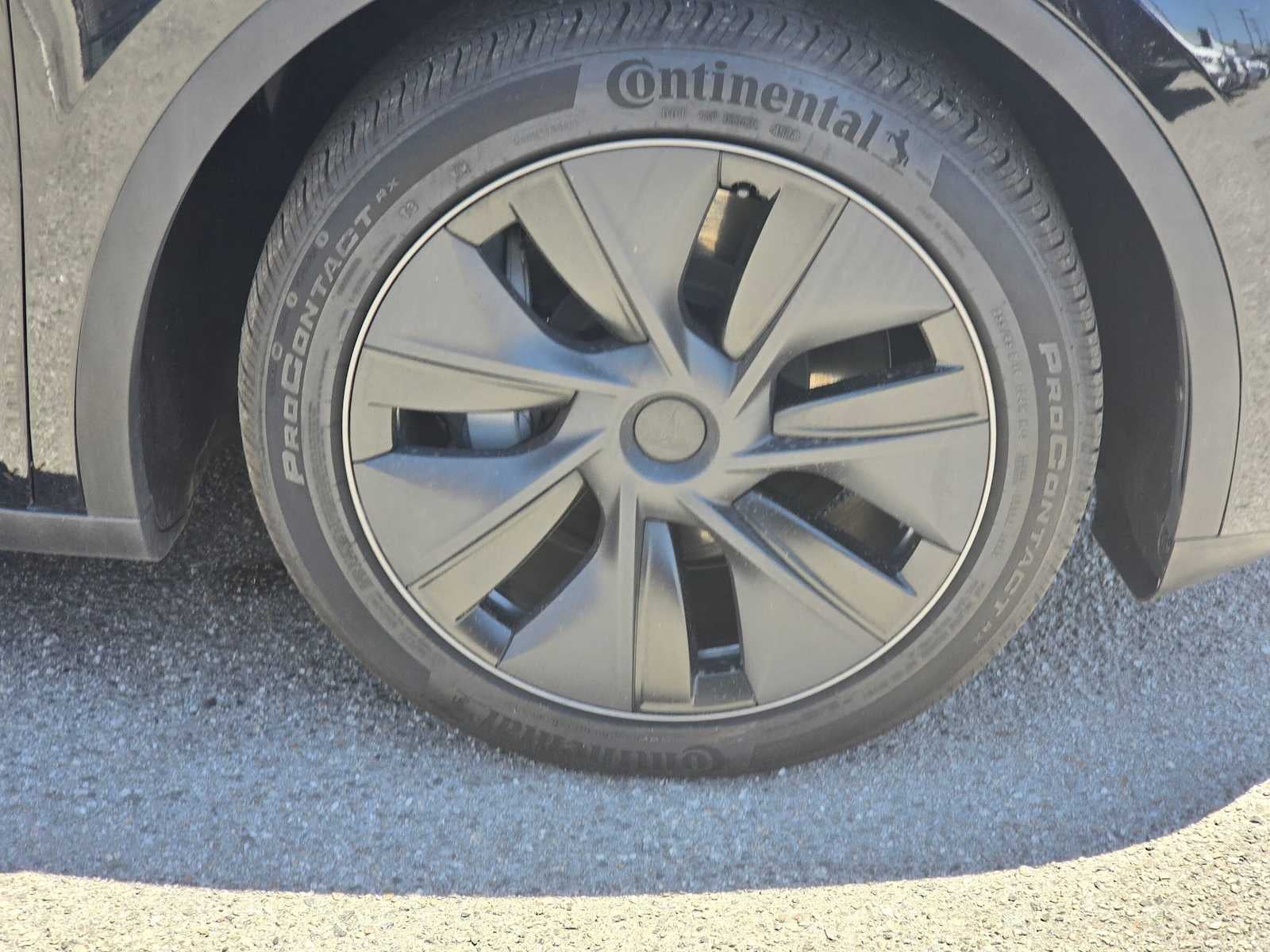 2025 Tesla Model Y Long Range