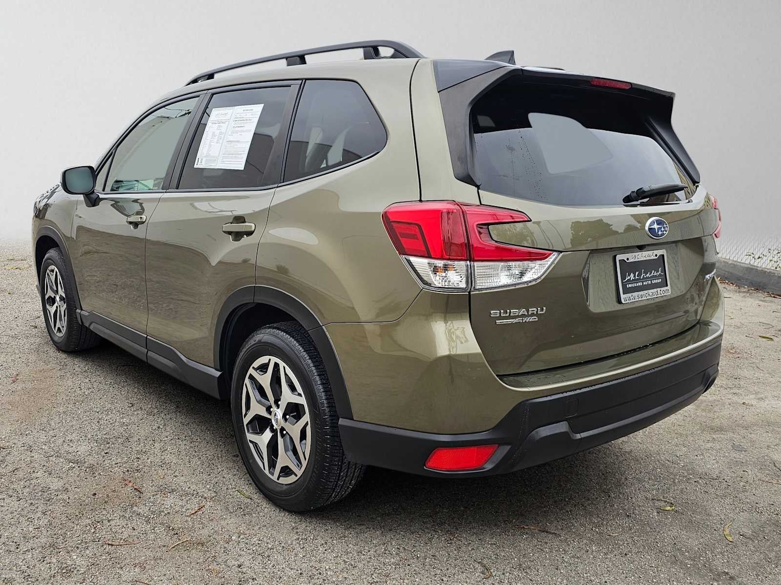 2024 Subaru Forester Premium