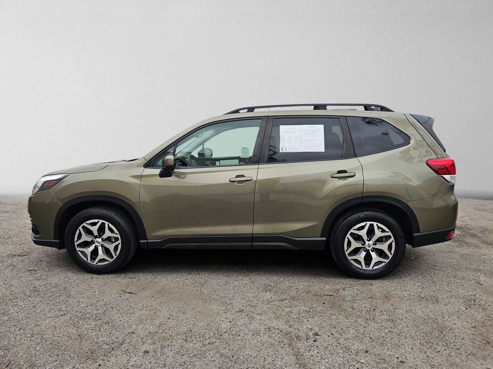 2024 Subaru Forester Premium