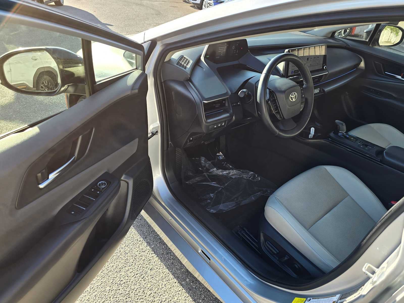 2024 Toyota Prius XLE