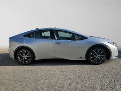 2024 Toyota Prius XLE