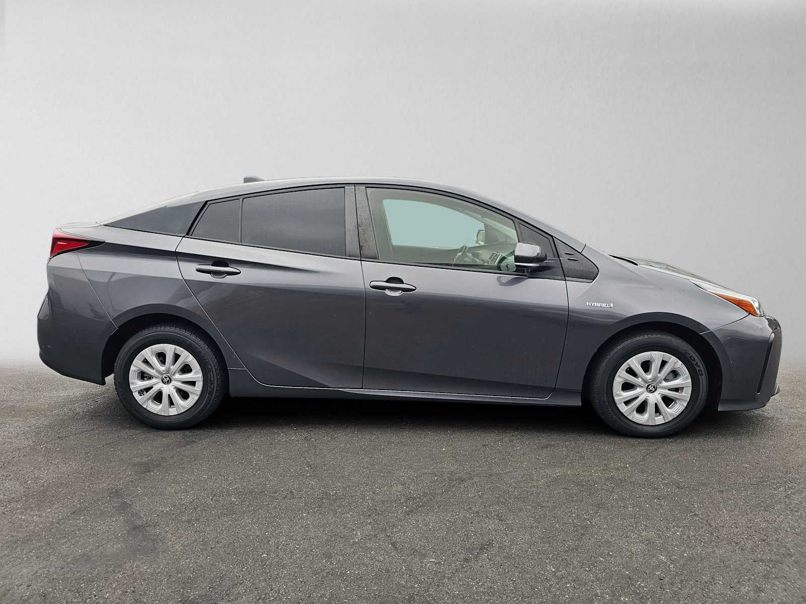 2020 Toyota Prius L Eco