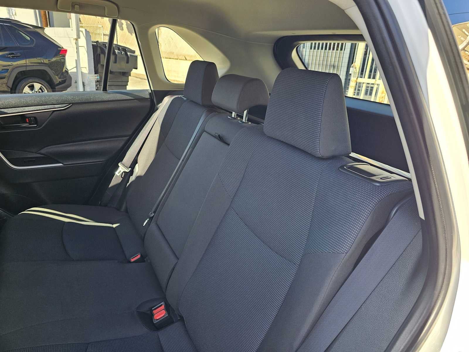 2023 Toyota RAV4 Hybrid LE