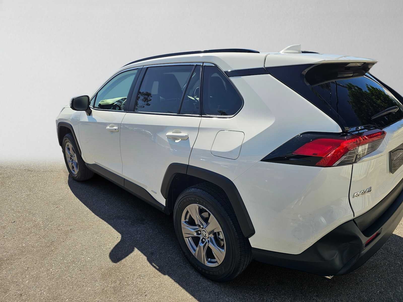 2023 Toyota RAV4 Hybrid LE