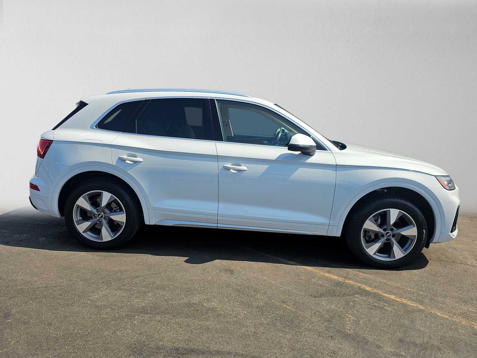 2022 Audi Q5 Premium Plus