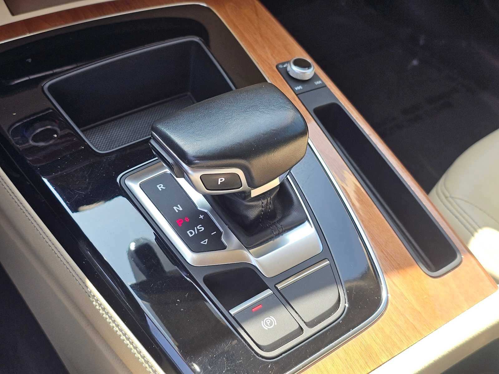 2022 Audi Q5 Premium Plus