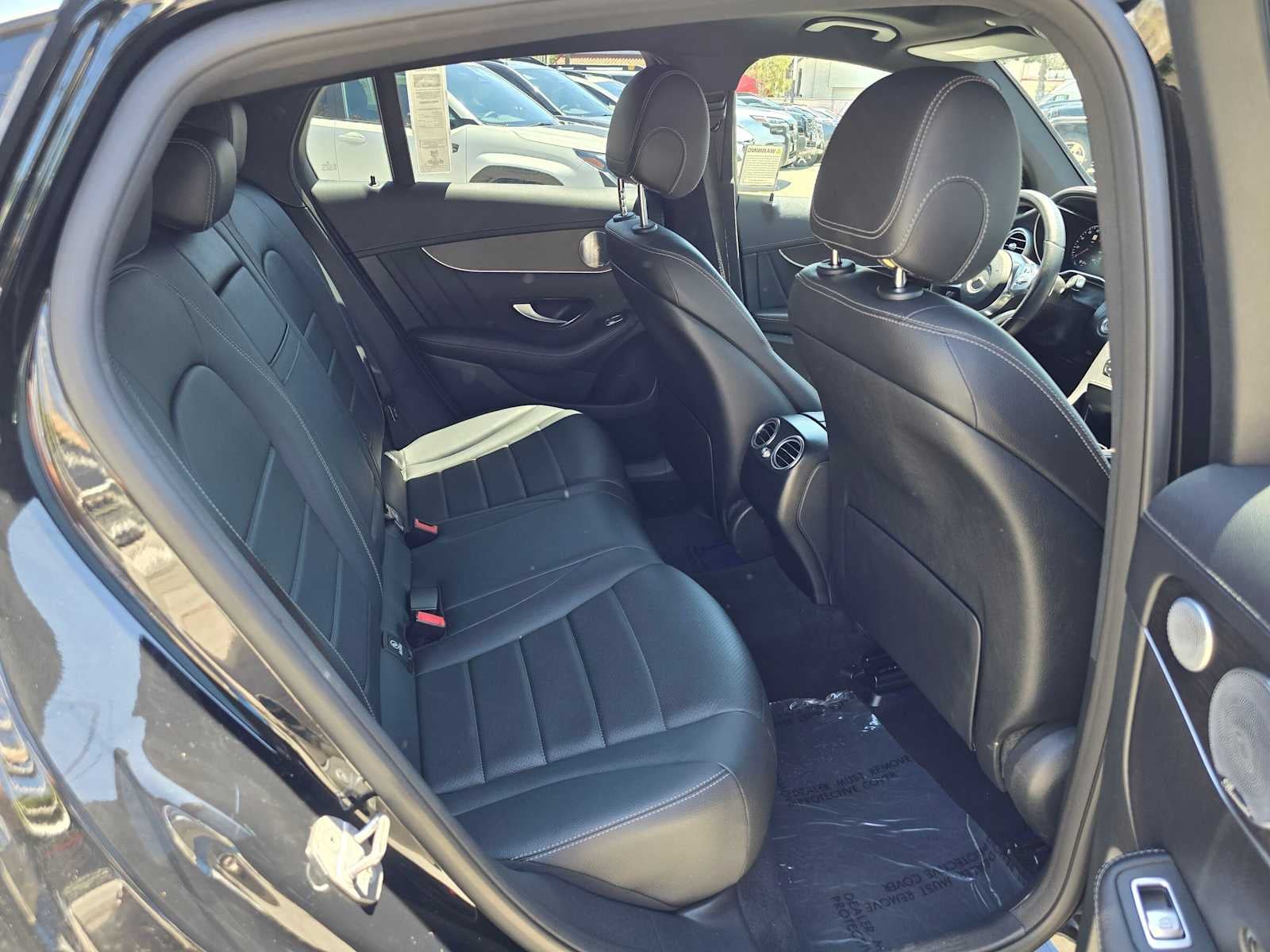 2020 Mercedes-Benz GLC 300 GLC 300