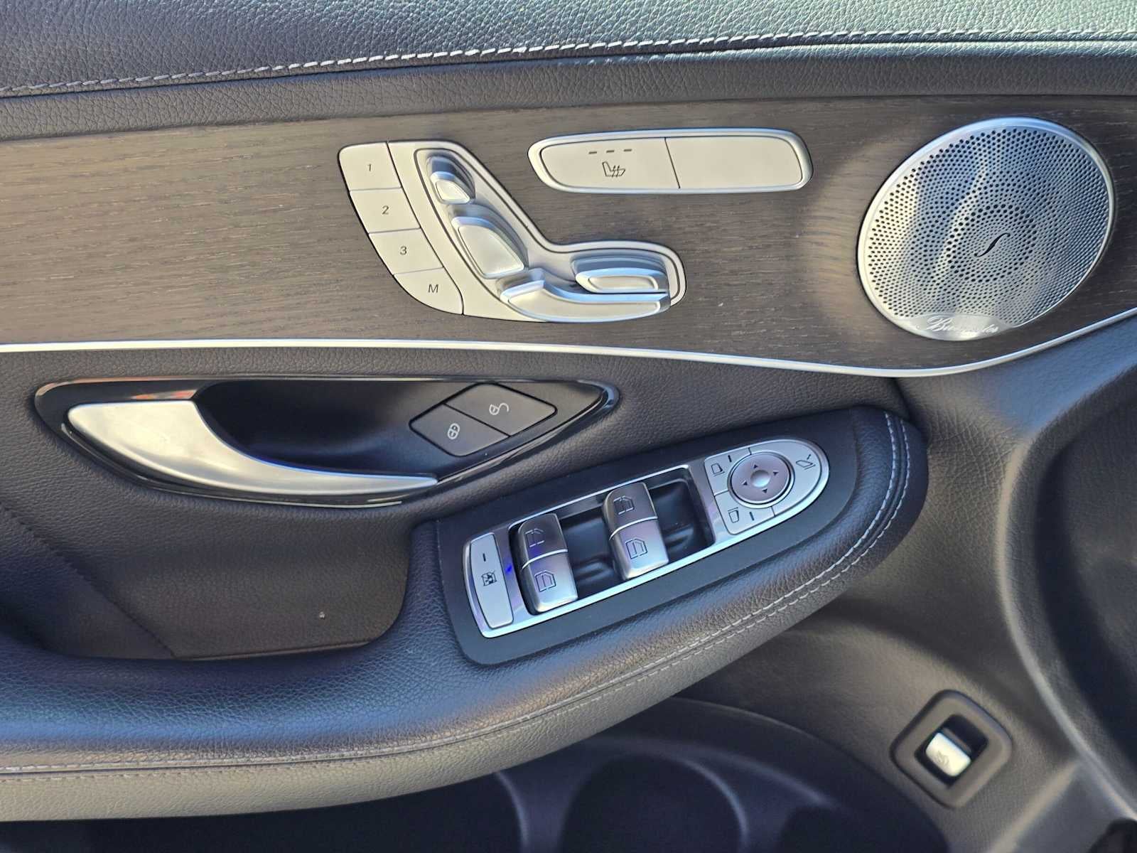2020 Mercedes-Benz GLC 300 GLC 300