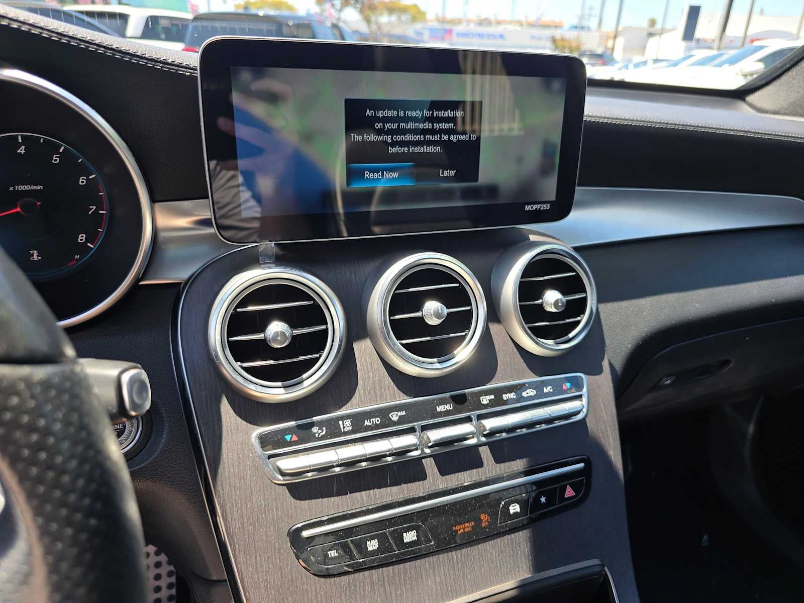 2020 Mercedes-Benz GLC 300 GLC 300
